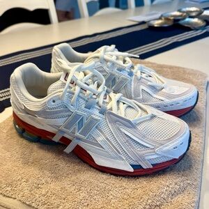 New Balance Sea Salt/Moonbeam/Astro Dust